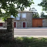 Agradable Casa De Aldea En Un Entorno Natural Hébergement de vacances Layosa