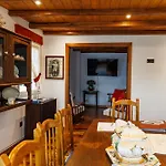 Agradable Casa De Aldea En Un Entorno Natural Hébergement de vacances *