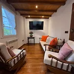 Agradable Casa De Aldea En Un Entorno Natural Hébergement de vacances *