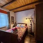 Agradable Casa De Aldea En Un Entorno Natural Hébergement de vacances Layosa