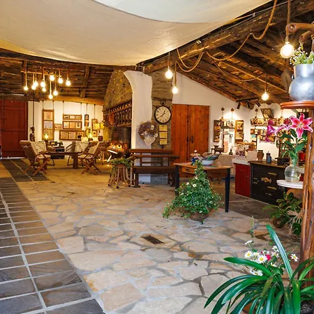 Agradable Casa De Aldea En Un Entorno Natural Feriehus Layosa